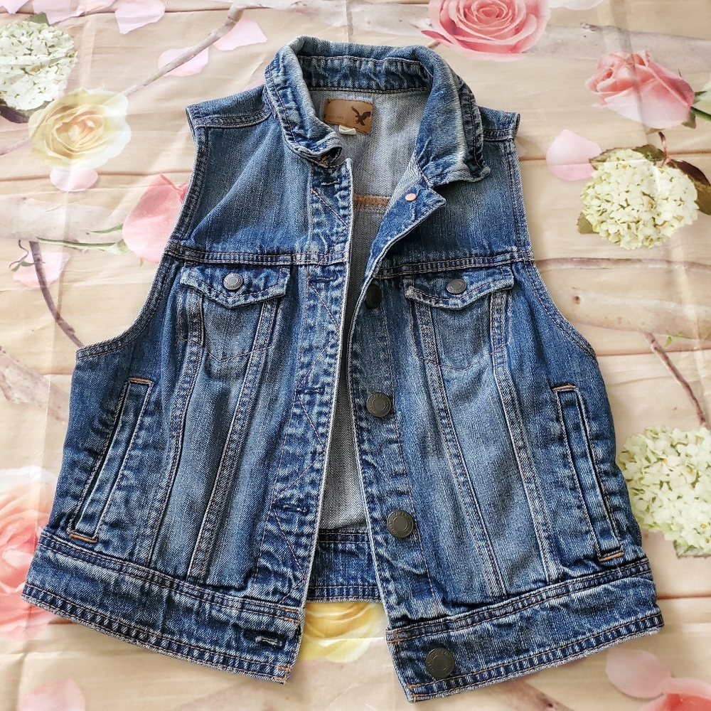 American Eagle jean vest